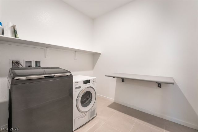 8311 Skye Highlands Street, Las Vegas, NV 89166