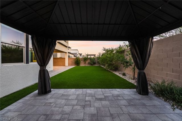 8311 Skye Highlands Street, Las Vegas, NV 89166
