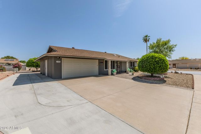 19801 N TURQUOISE HILLS Drive, Sun City, AZ 85373