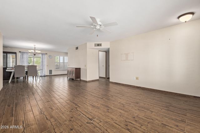 19801 N TURQUOISE HILLS Drive, Sun City, AZ 85373