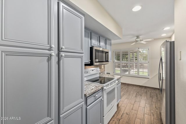 19801 N TURQUOISE HILLS Drive, Sun City, AZ 85373