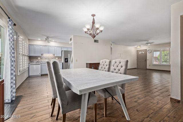 19801 N TURQUOISE HILLS Drive, Sun City, AZ 85373