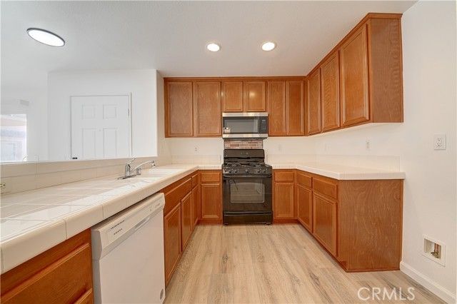 15611 Lasselle Street 21, Moreno Valley, CA 92551