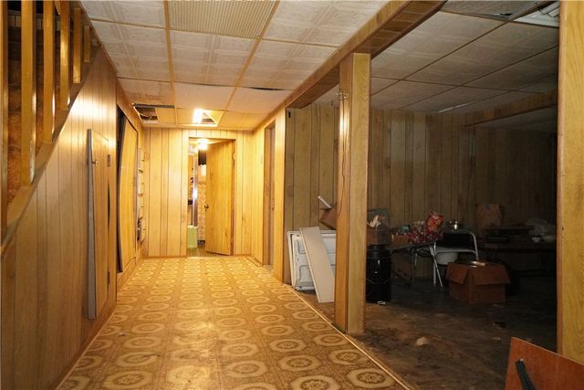 4082 Howley St, Bloomfield, PA 15224