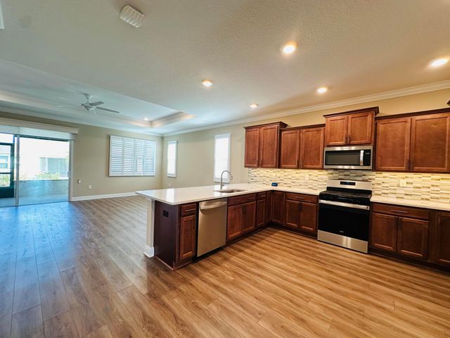 8954 SW 75th Lp, Ocala, FL 34481