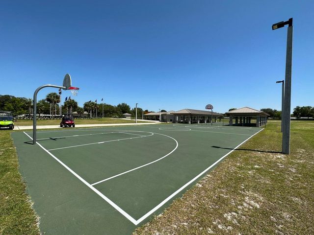 8954 SW 75th Lp, Ocala, FL 34481