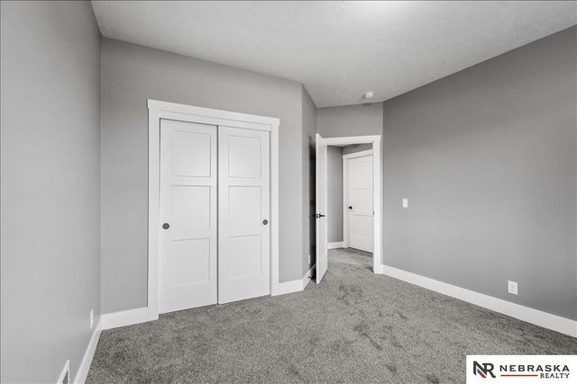 2728 N 191 Avenue, Omaha, NE 68022