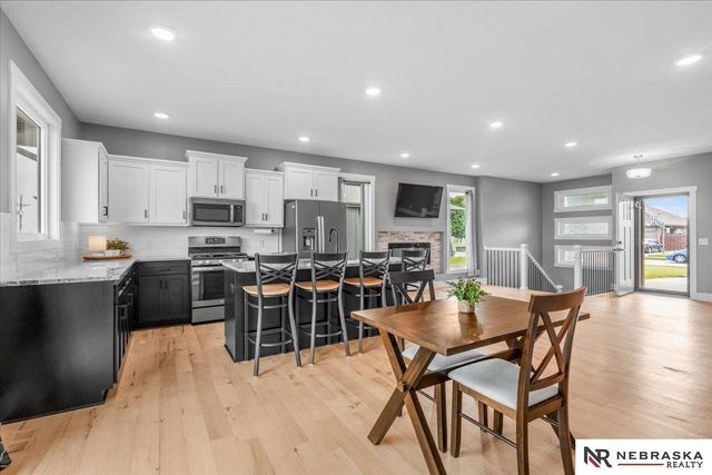 2728 N 191 Avenue, Omaha, NE 68022