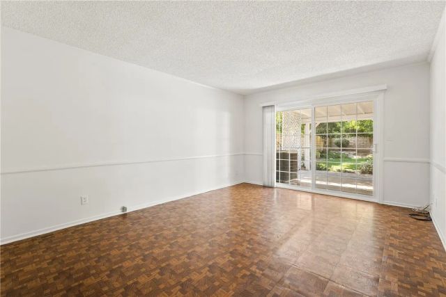 20027 Blythe Street, Winnetka, CA 91306