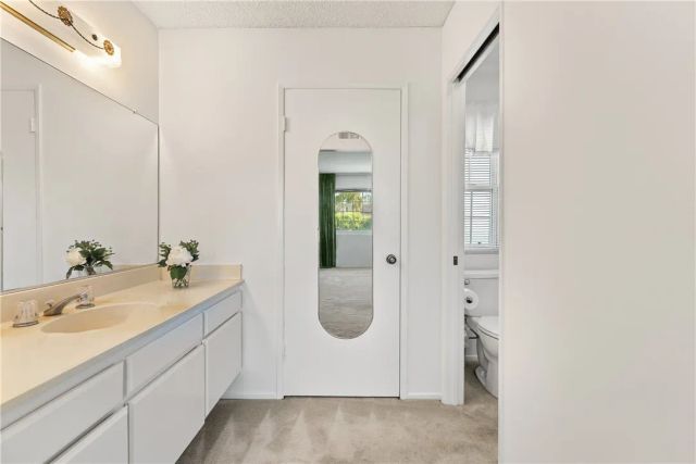 20027 Blythe Street, Winnetka, CA 91306