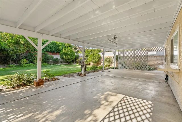 20027 Blythe Street, Winnetka, CA 91306