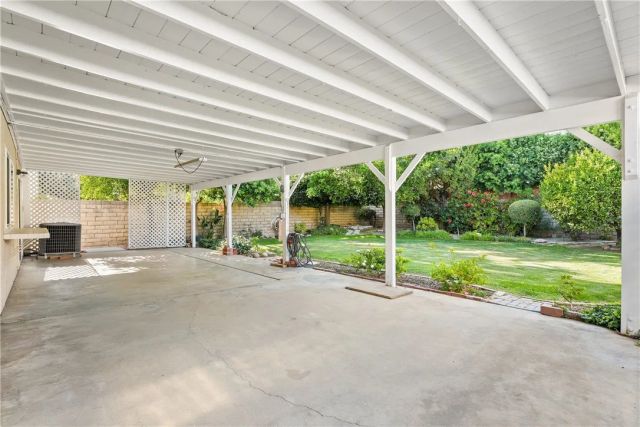 20027 Blythe Street, Winnetka, CA 91306