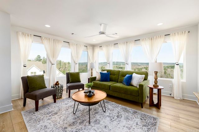 19012 Waterview Meadow Lane, Roland, AR 72135