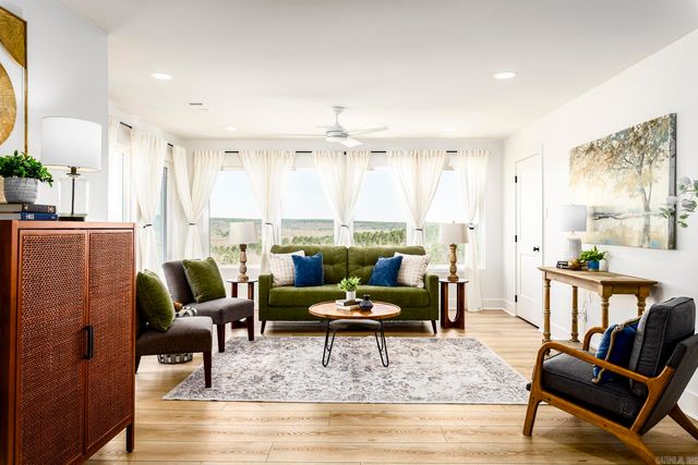 19012 Waterview Meadow Lane, Roland, AR 72135