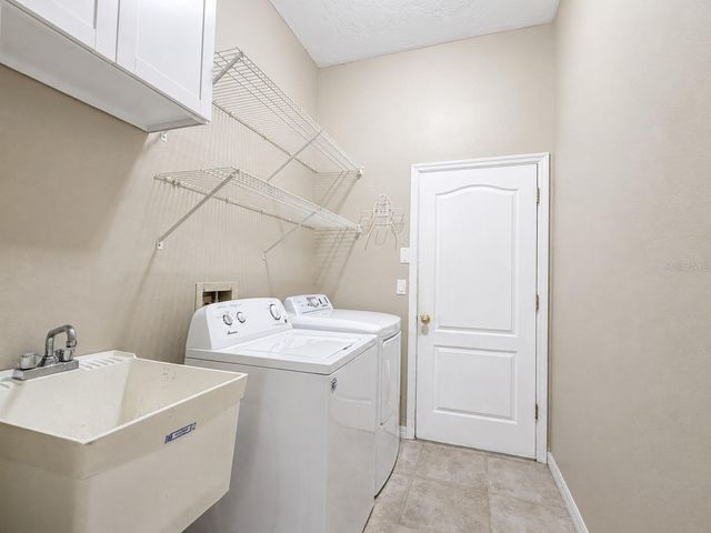 4625 SWEETMEADOW CIRCLE, Sarasota, FL 34238