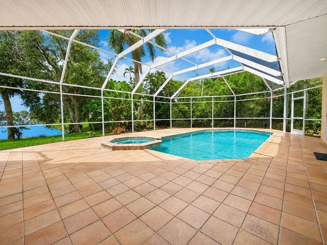 4625 SWEETMEADOW CIRCLE, Sarasota, FL 34238