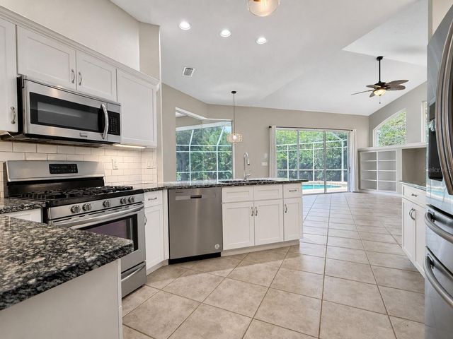 4625 SWEETMEADOW CIRCLE, Sarasota, FL 34238