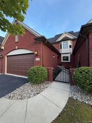 3604 Bay Harbor Drive 78, Brighton Township, MI 48114