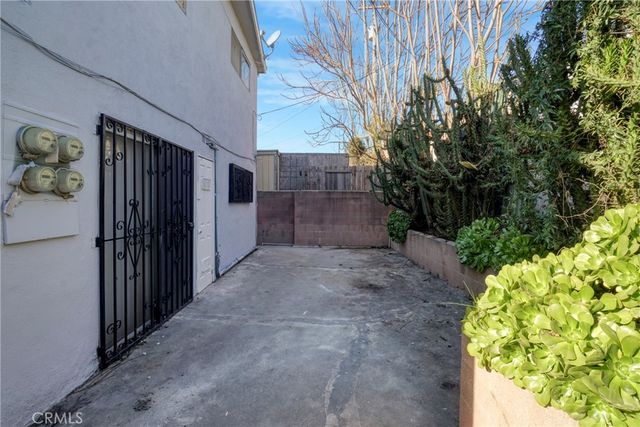 3119 W 71st, Los Angeles, CA 90043