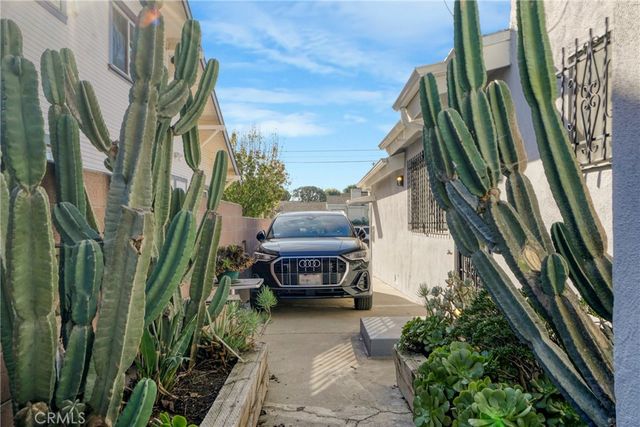 3119 W 71st, Los Angeles, CA 90043