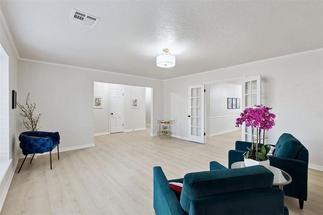 2716 NW 55th Terrace, Oklahoma City, OK 73112