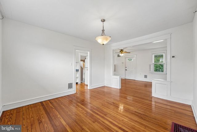 6902 IRVING AVE, Pennsauken, NJ 08109