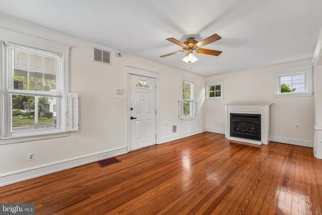 6902 IRVING AVE, Pennsauken, NJ 08109