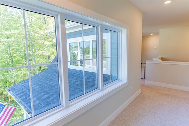 1866 Stratford Lane, Grand Rapids, MI 49534