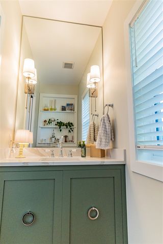 1866 Stratford Lane, Grand Rapids, MI 49534