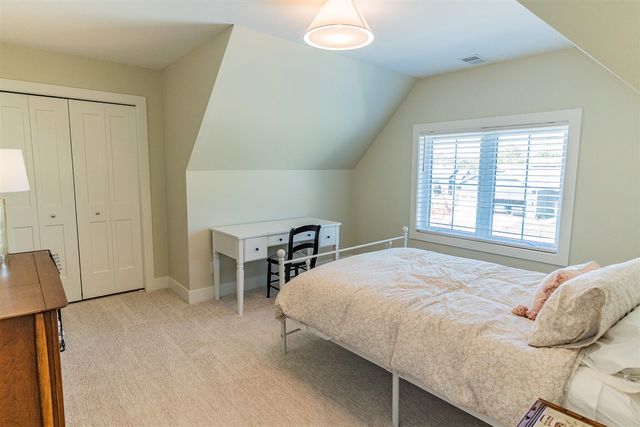 1866 Stratford Lane, Grand Rapids, MI 49534