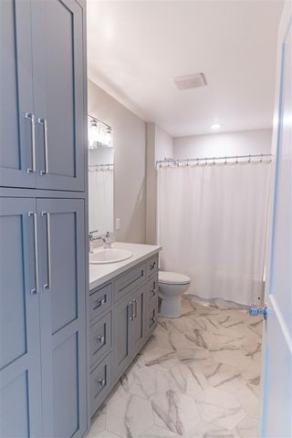 1866 Stratford Lane, Grand Rapids, MI 49534