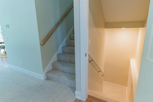 1866 Stratford Lane, Grand Rapids, MI 49534