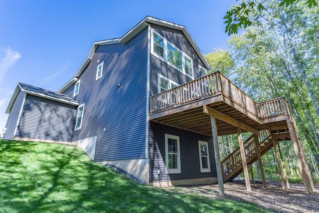 1866 Stratford Lane, Grand Rapids, MI 49534