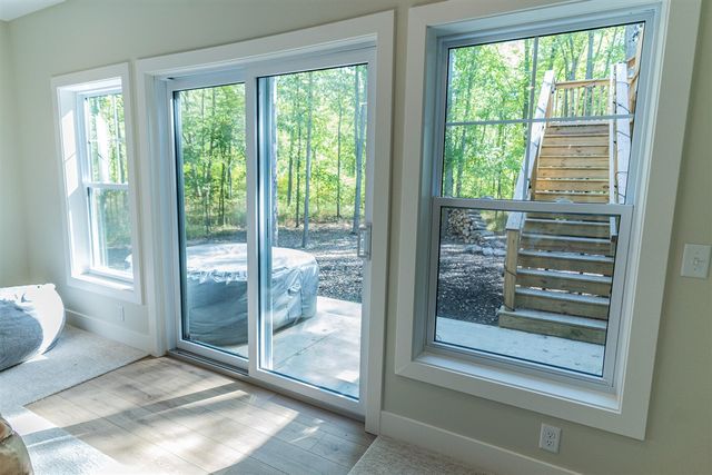 1866 Stratford Lane, Grand Rapids, MI 49534