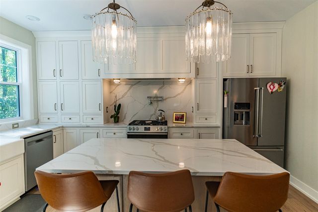 1866 Stratford Lane, Grand Rapids, MI 49534