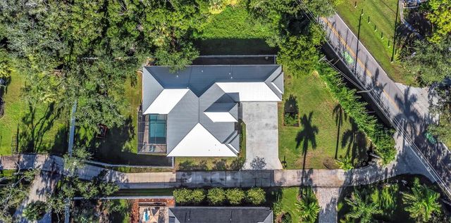 5925 MOHR ROAD, Tampa, FL 33615