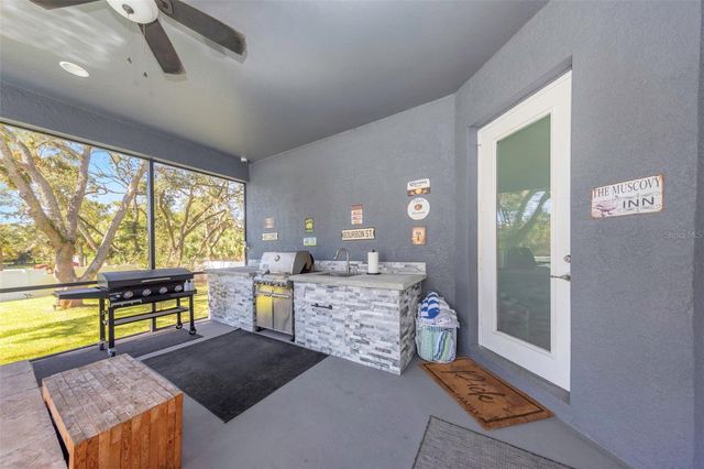 5925 MOHR ROAD, Tampa, FL 33615