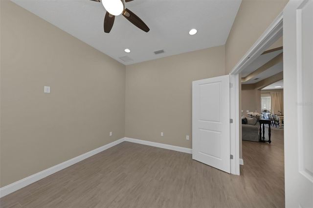 5925 MOHR ROAD, Tampa, FL 33615