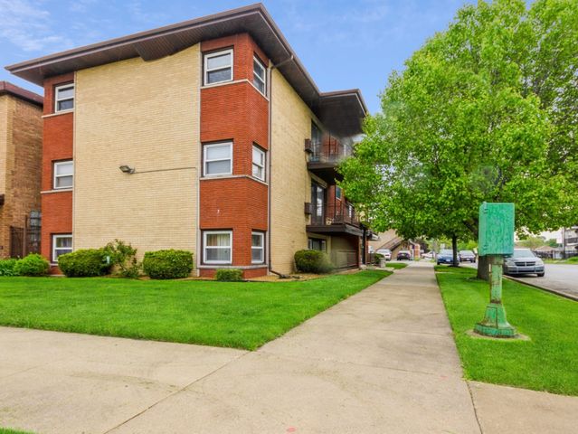 12549 S Marshfield Avenue 1E, Calumet Park, IL 60827