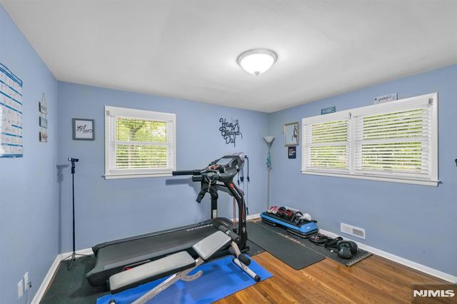 550 Englewood Avenue, Teaneck, NJ 07666