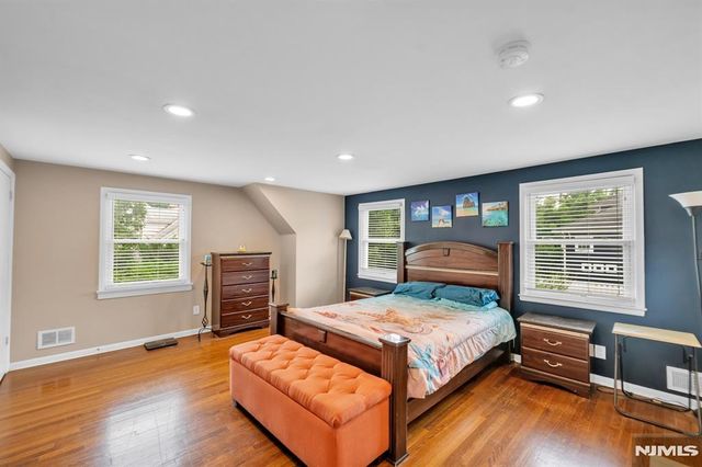 550 Englewood Avenue, Teaneck, NJ 07666
