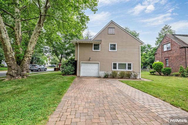 550 Englewood Avenue, Teaneck, NJ 07666