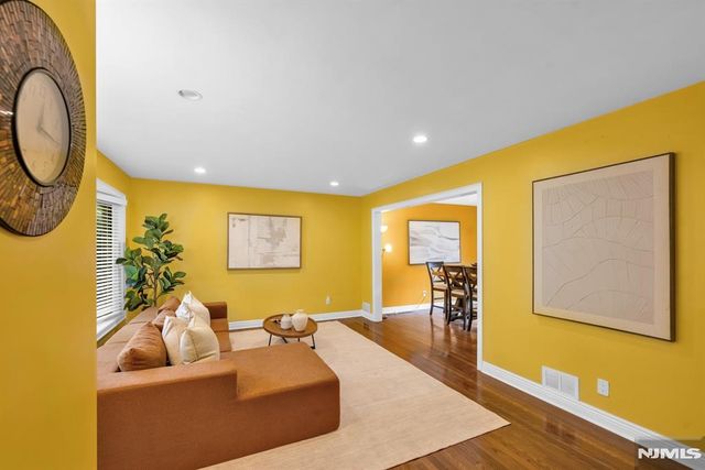 550 Englewood Avenue, Teaneck, NJ 07666