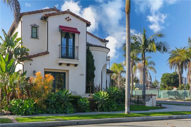 1119 Pine, Huntington Beach, CA 92648