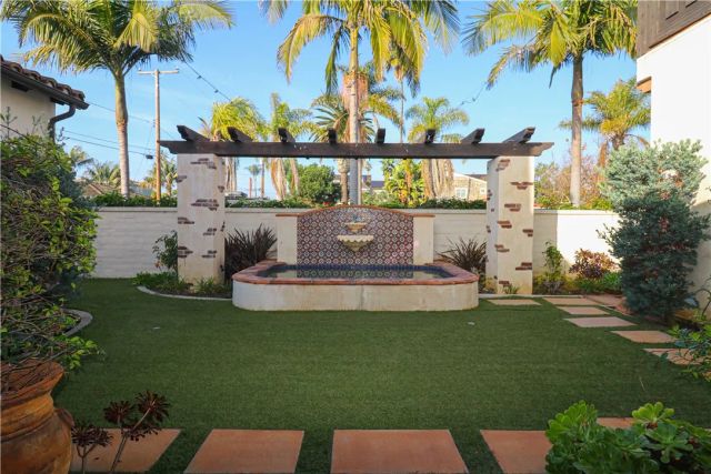 1119 Pine, Huntington Beach, CA 92648