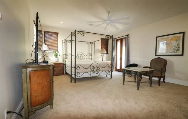 1119 Pine, Huntington Beach, CA 92648