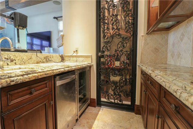 1119 Pine, Huntington Beach, CA 92648