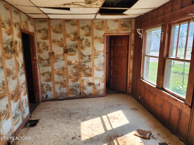 4101 Walker Blvd, Knoxville, TN 37917
