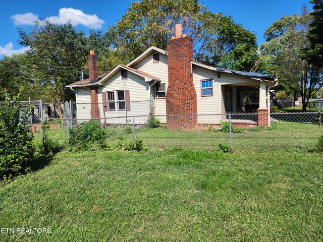 4101 Walker Blvd, Knoxville, TN 37917