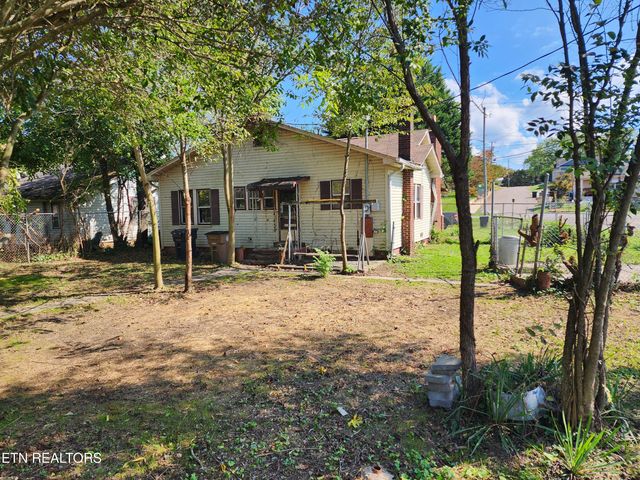 4101 Walker Blvd, Knoxville, TN 37917